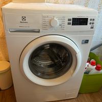 Lavatrice slim ELECTROLUX perfectCARE 600