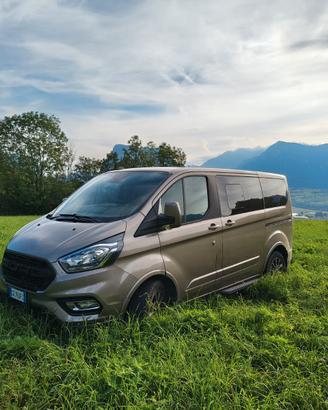 Van Semi-camperizzato Ford Tourneo 9 posti
