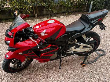 Honda CBR 600 RR 2004