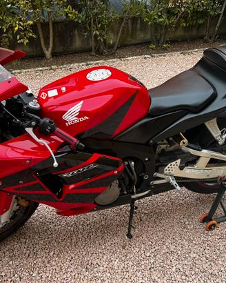 Honda CBR 600 RR 2004