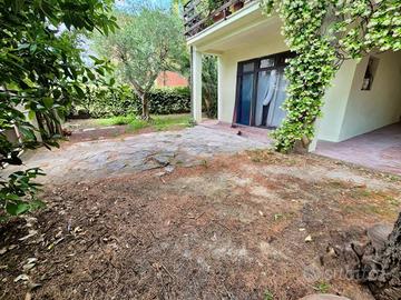 Appartamento di 170 m² con 5 locali e box auto a P