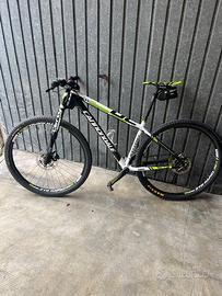 MBT CANNONDALE BIKE