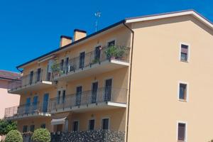 Appartamento di 100 metri quadrati circa + garage/