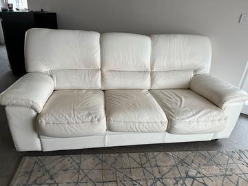 [Prezzo simbolico] Divano letto in PELLE