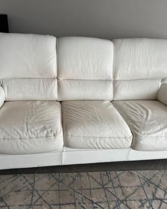 [Prezzo simbolico] Divano letto in PELLE