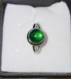 Anello con vetro di Murano verde — elegante, come 