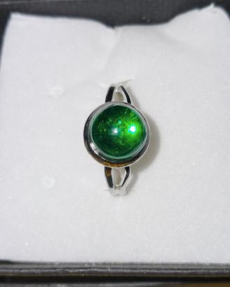 Anello con vetro di Murano verde — elegante, come 
