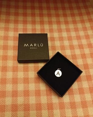 Marlu' gioielli charm lettera A smaltata e scatola
