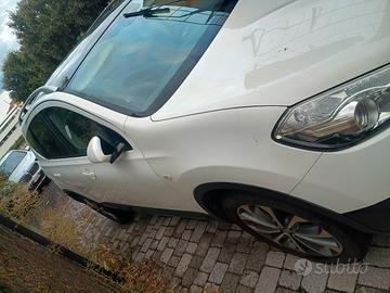 NISSAN Qashqai+2 2.0 dCi DPF n-tec