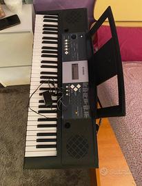Piano Yamaha YPT-230