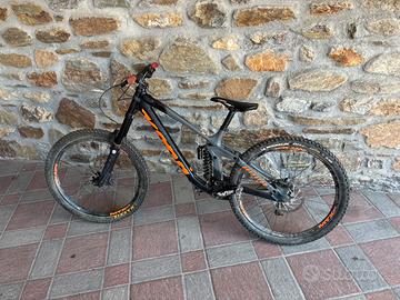 Bici da downhill/freeride - Kona Operator AL 27.5