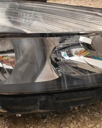 Mercedes-Benz A-Class W176 Fari 