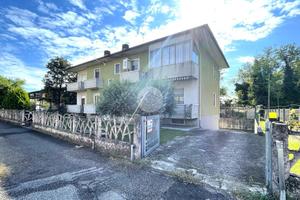 4 LOCALI A BUTTAPIETRA