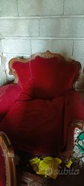 divano e due poltrone