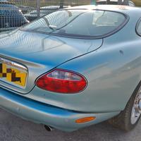 Jaguar xk8 4.0 prima serie per ricambi (2A)