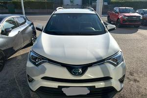 Toyota Rav4 Hybrid 2016