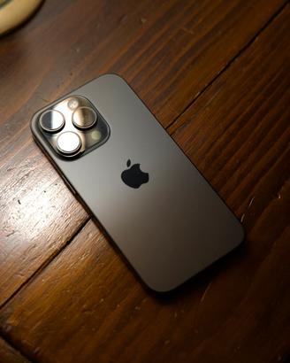 IPhone 16 Pro 256GB + cover Premium (optional)