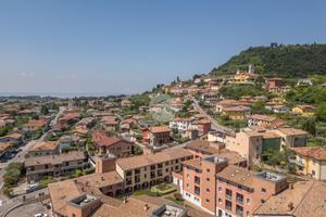 3 LOCALI A CAVAION VERONESE