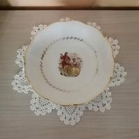 Vecchio piattino in ceramica marchiato