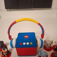 Faba con 10 personaggi e cuffie