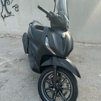 Piaggio Beverly 400 s hpe 2022 Nero Opaco