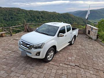 ISUZU D-MAX 1.9 DIESEL 4x4 PICK-UP – 111.000 KM