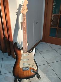 chitarra elettrica squier bullet strat