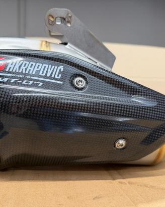 yamaha MT-07  2025/26 scarico completo Akrapovič