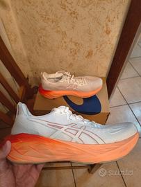 Scarpe Asics Novablast 4 praticamente NUOVE