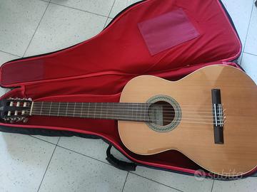 Chitarra Classica Alhambra 2C