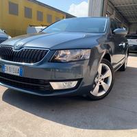 Skoda Octavia 1.6 TDI 105 CV DSG