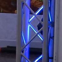 Coppia Tralicci (Truss) 1m + basi + teli bianchi