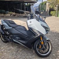 Yamaha T Max 560 tech max