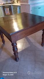 tavolo in legno massiccio quadrato 100x100