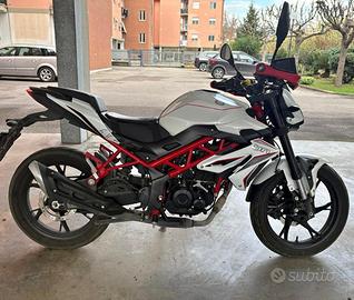 Moto Benelli BN 125
