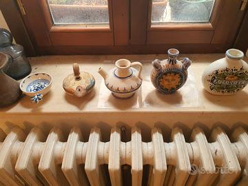 Piccole ceramiche decorative da arredamento