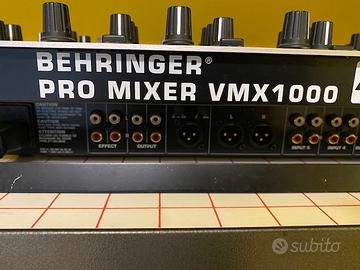 MIXER PRO BEHRINGER VMX1000