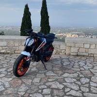 Ktm duke 890 r