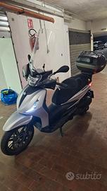 Beverly 300HPE 2022