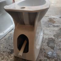 Coppia sanitari per disabili