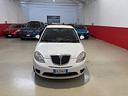 lancia-ypsilon-1-2-versus