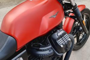 Moto Guzzi V7 - 2022