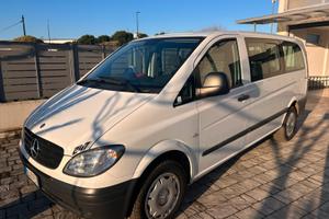 VITO MIXTO CDI 111 autocarro 5 posti
