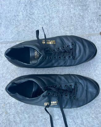 scarpe da calcio artigianali