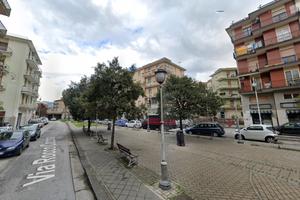 Posto auto scoperto in parco privato