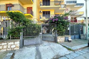 MAGAZZINO A BAGHERIA