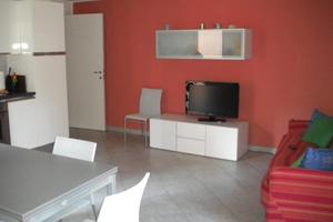 Ampio appartamento 150 mt. mare