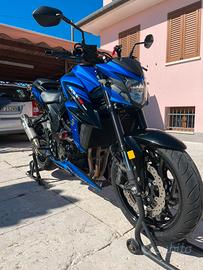 Suzuki gsx-s 750