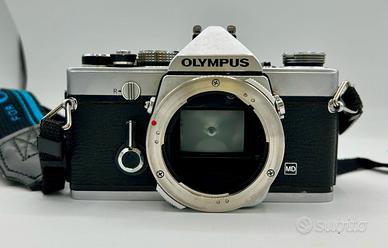 Olympus OM-1 reflex analogica 35mm usata solo corp
