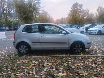 VOLKSWAGEN Polo 4ª serie - 2002